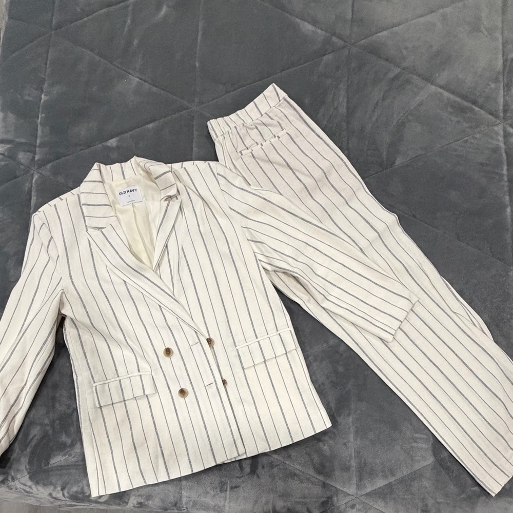 NWOT Old Navy Cream Blazer and Pants Set